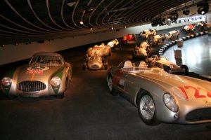 mercedes-benz-museum-02